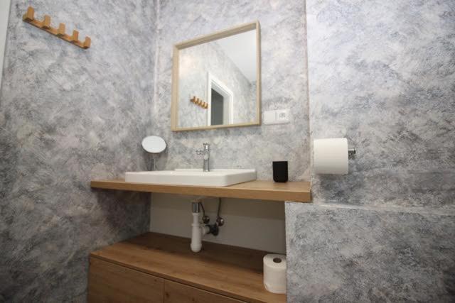 Downtown Apartments Плзень Екстер'єр фото